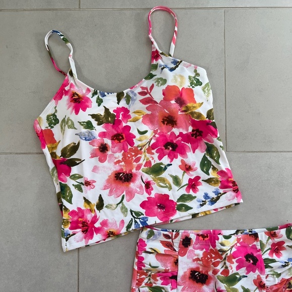 Boutique White Floral Tankini Swimsuit High Rise Bottoms Size M - Picture 4 of 8